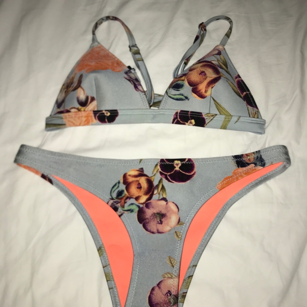flower bikini suite